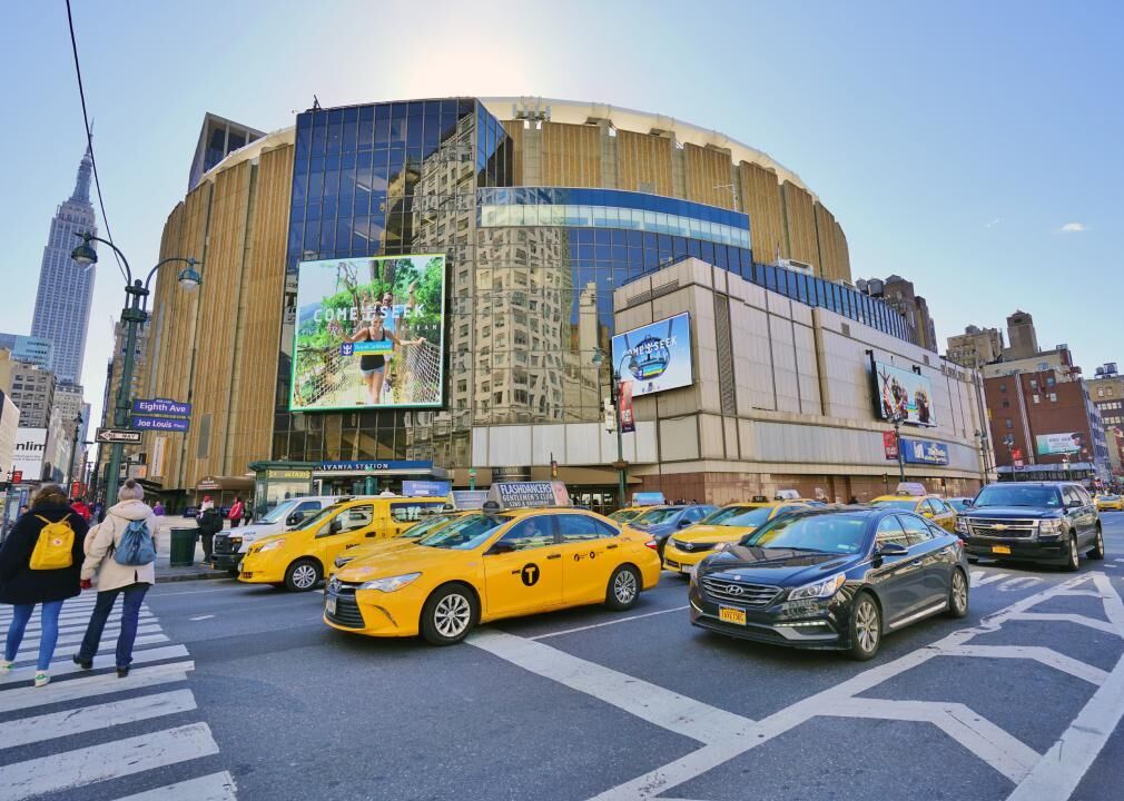 Madison Square Garden: LaGuardia Airport